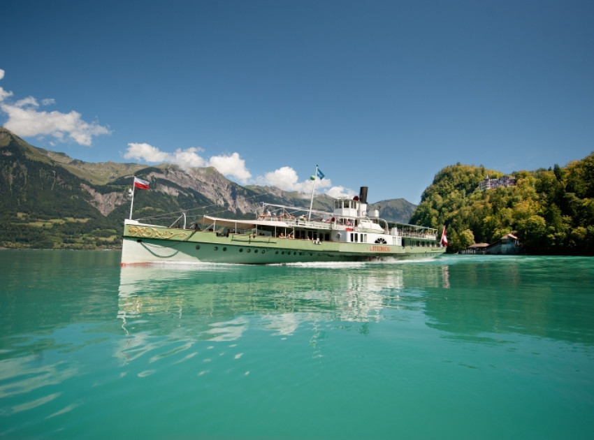 Dampfschiff Lötschberg auf dem Brienzersee