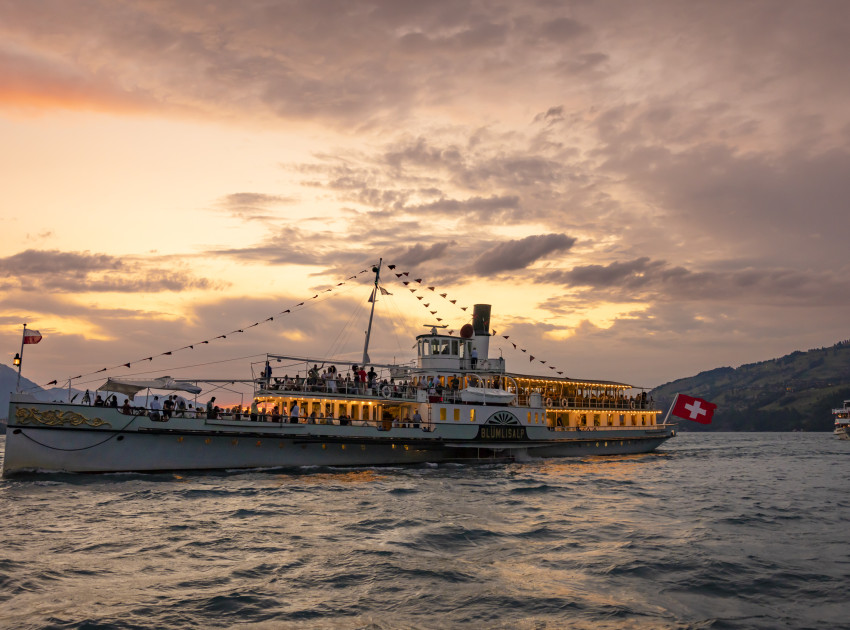 Flottenparade Thunersee