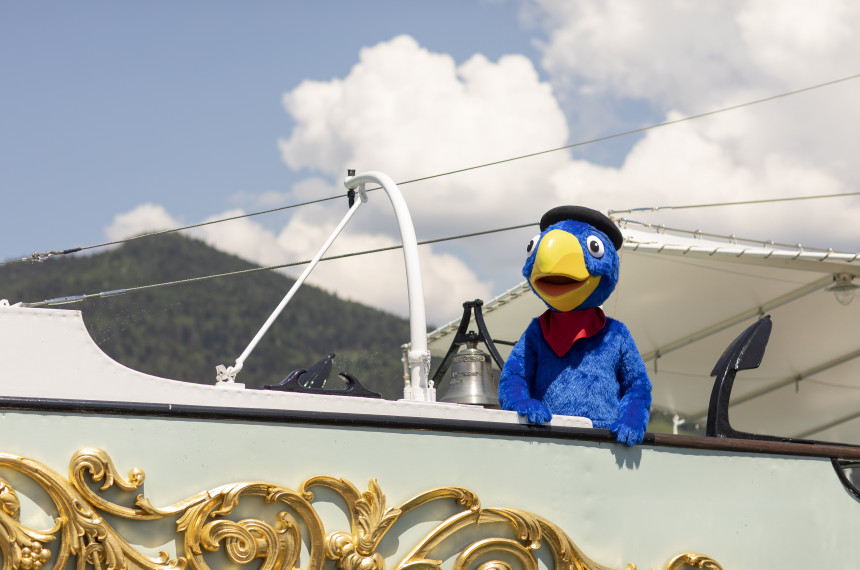 Globi auf dem Dampfschiff