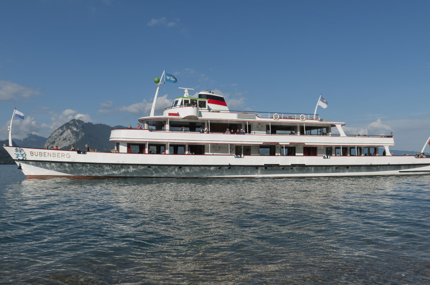 MS Bubenberg auf dem Thunersee