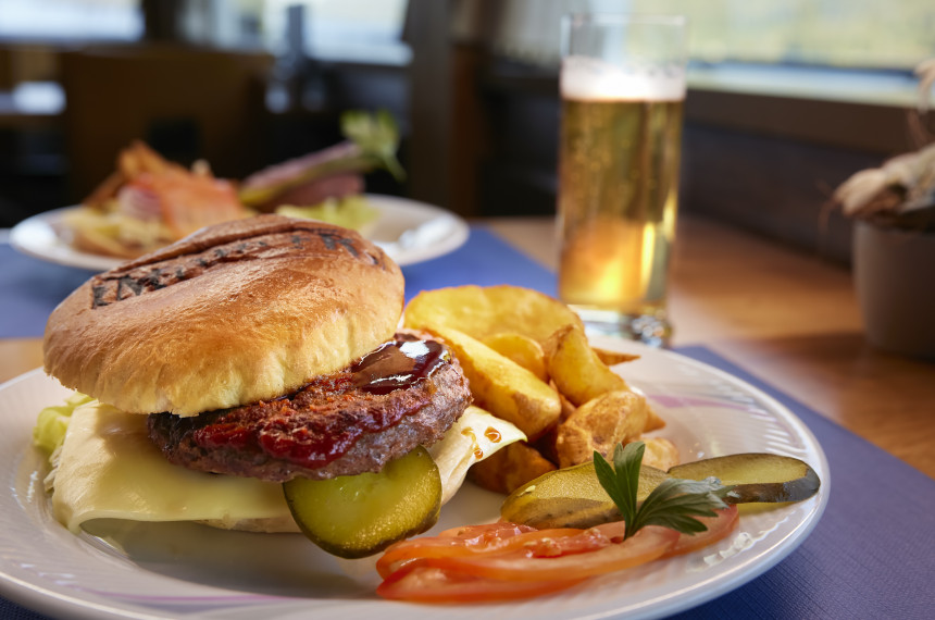 Burgerteller auf Burgerschiff