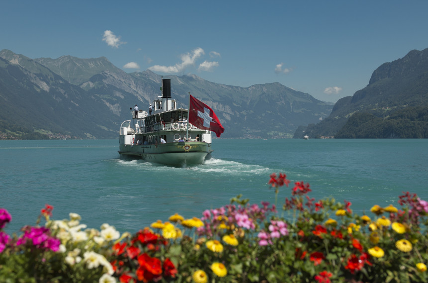 DS Lötschberg auf dem Brienzersee von hinten